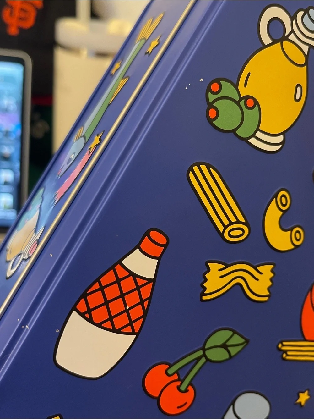 Blue Decorative Pet Fish Tin - Colorful Kitchen Design